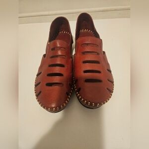 Vinci- Men's Burgundy Slip-On Loafers EU 41 US 8.5 Breathable Design NWOT